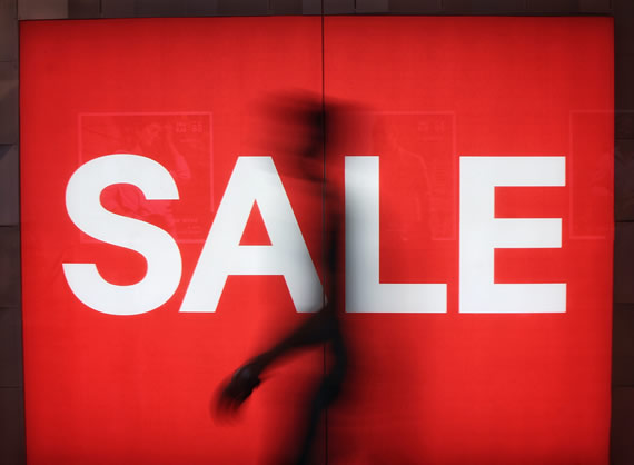 Photo of a sale promotional banner